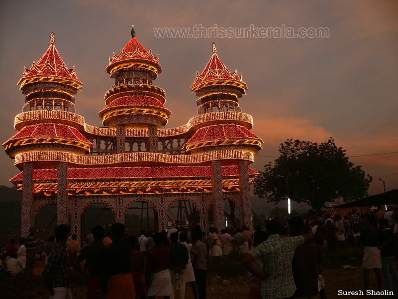 uthralikavu-pooram-2012 (14)